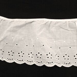 Vintage Lace Trim 1990s 2 Yards Cream Cotton Eyelet Ruffle Scalloped Edge DIY